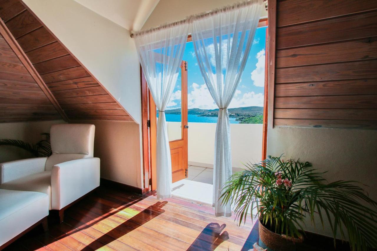 The Hideaway At Hughes Point Freetown Village Exterior foto
