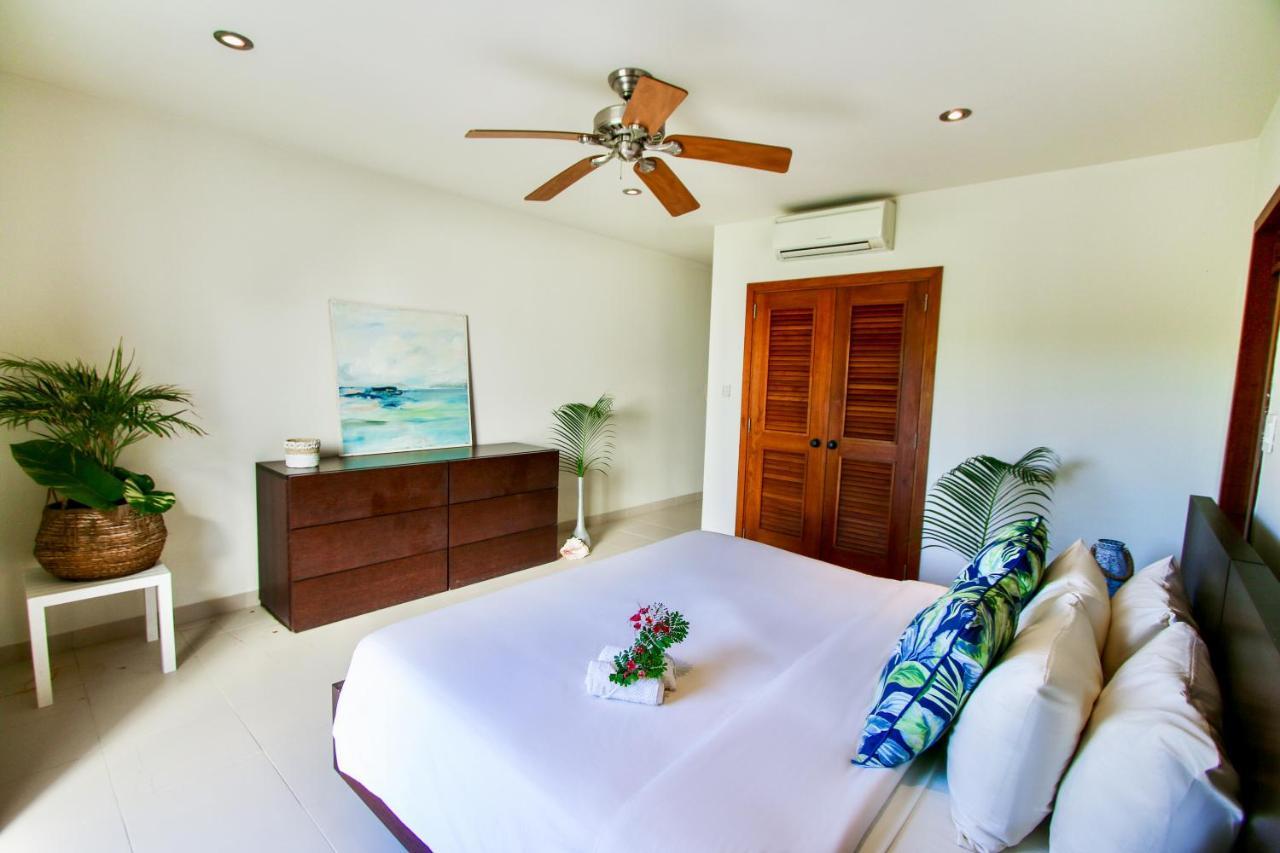 The Hideaway At Hughes Point Freetown Village Exterior foto