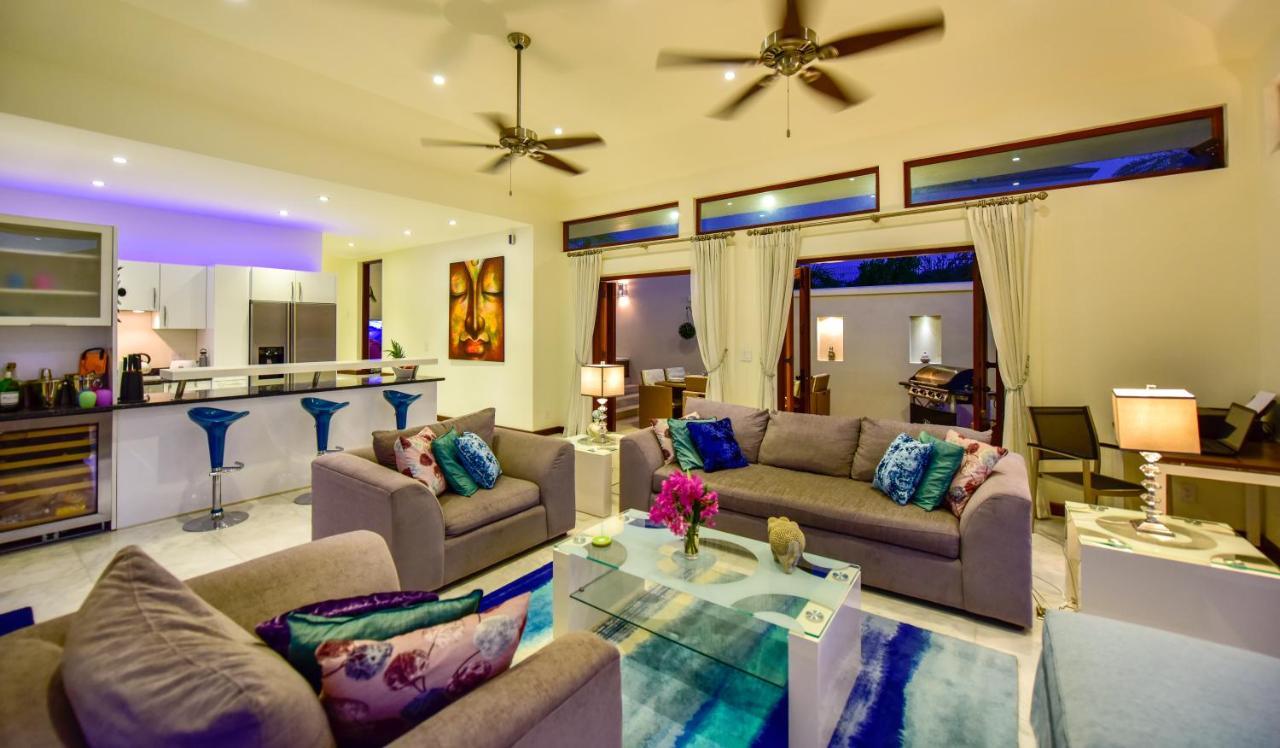 The Hideaway At Hughes Point Freetown Village Exterior foto